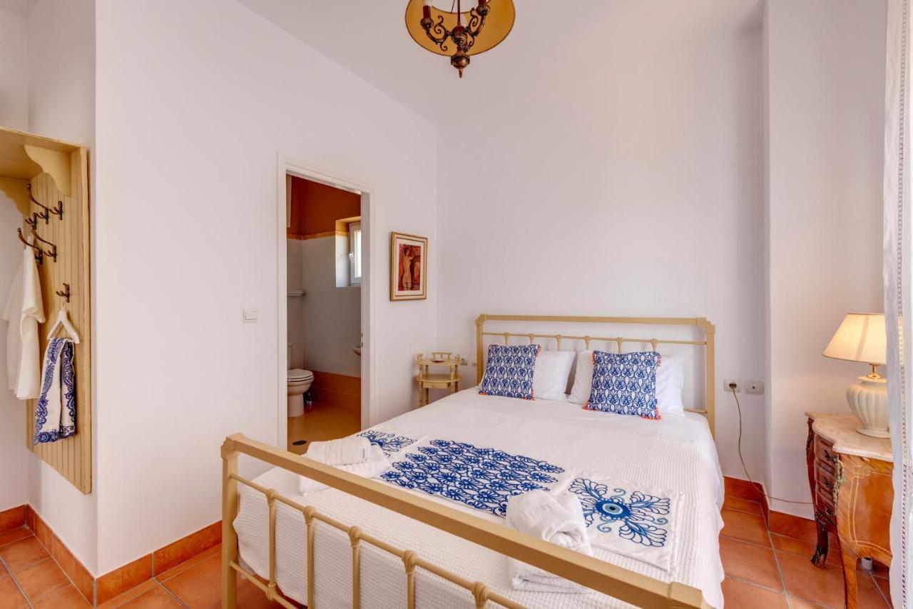 Cycladic Aura - Traditional Holiday Cottage Финикас Экстерьер фото