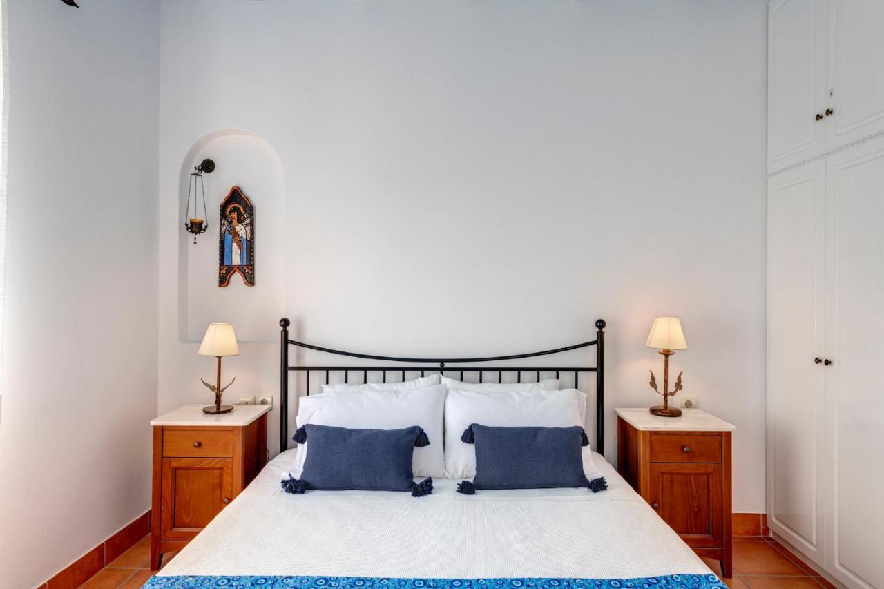 Cycladic Aura - Traditional Holiday Cottage Финикас Экстерьер фото